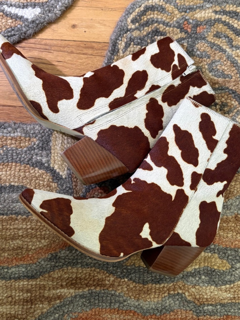 Matisse Caty Brown Cow Spot Heeled Ankle Boots Women's 10 - Picture 3 of 12